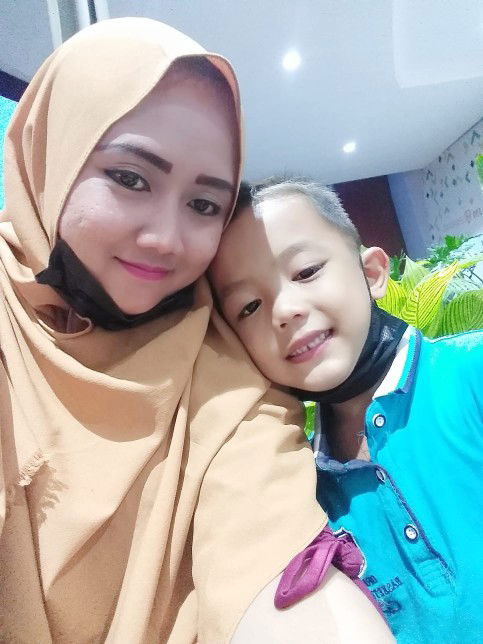 wiwik anjani profile icon