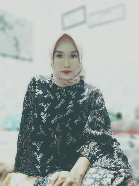 Khelmi Putri profile icon