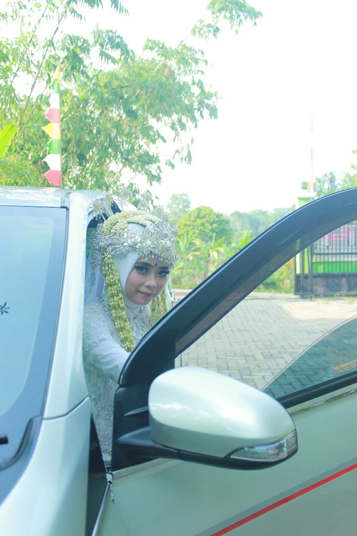 Azeng dwi meilianingsih profile icon