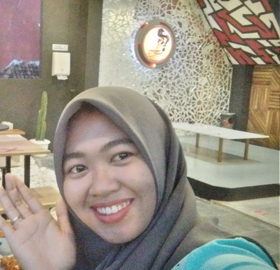 siti muntadhiroh profile icon