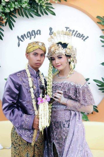 Anggistia Dwi profile icon