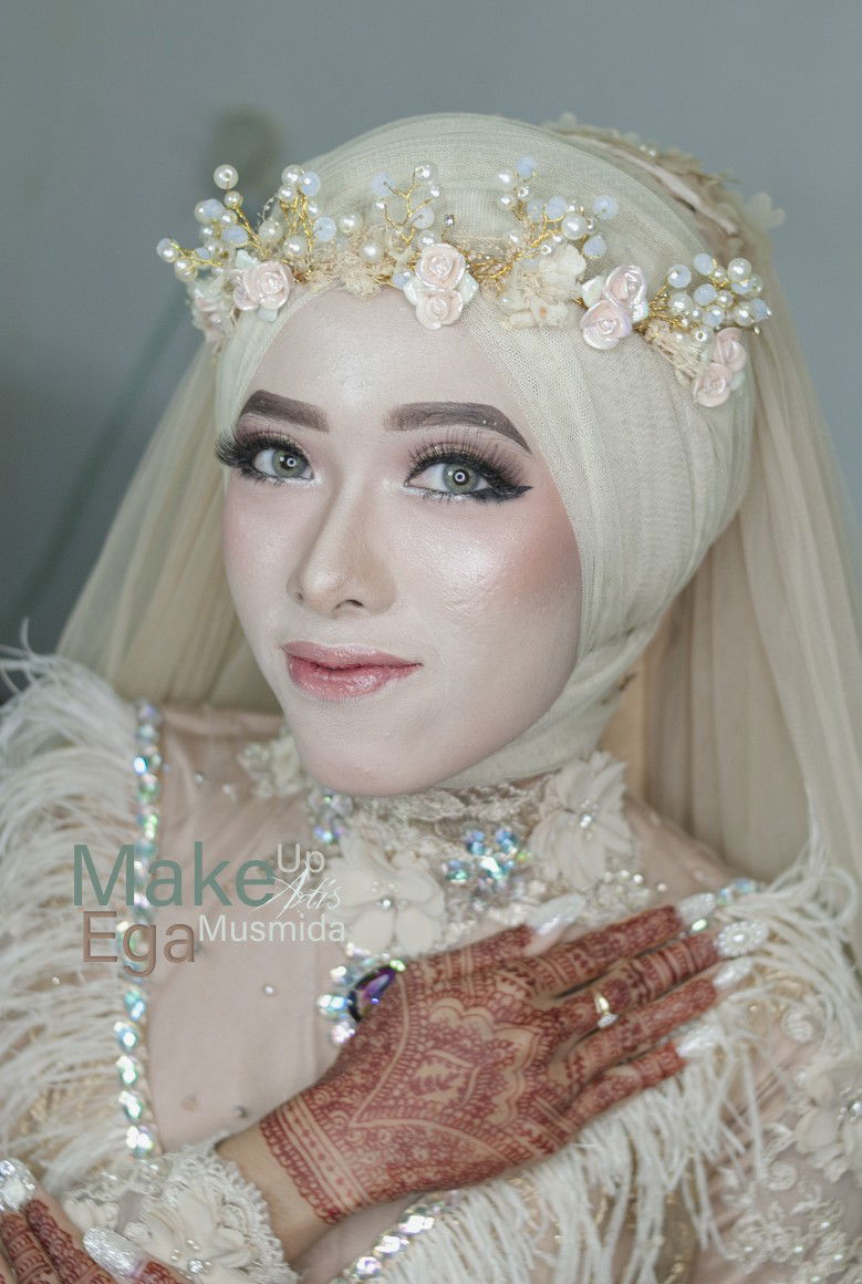 dina kholidya profile icon