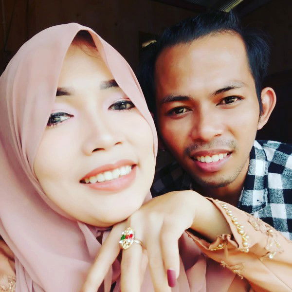 putri R profile icon