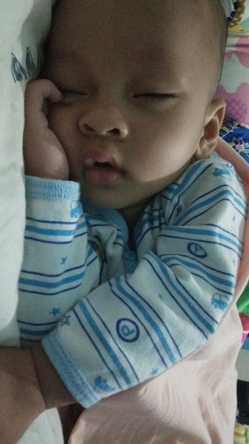 tidur miring/tengkurep
