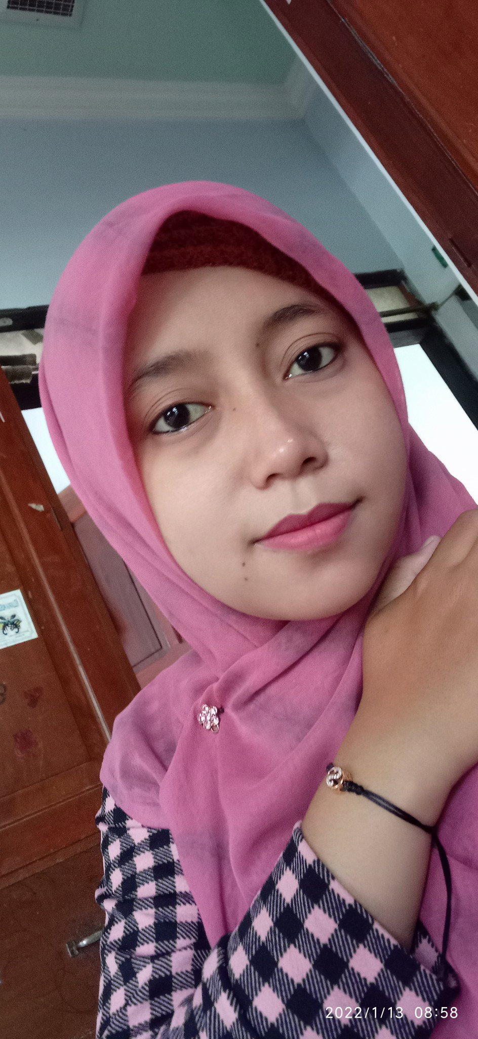 Hesti Dwi Agustina profile icon