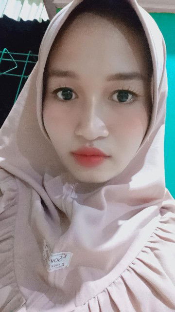 Siti Yanti profile icon