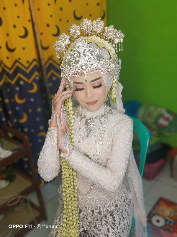 diah puspitasari profile icon