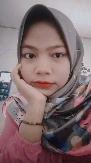 Siti Arina profile icon