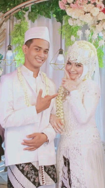 Rosa Amelia profile icon