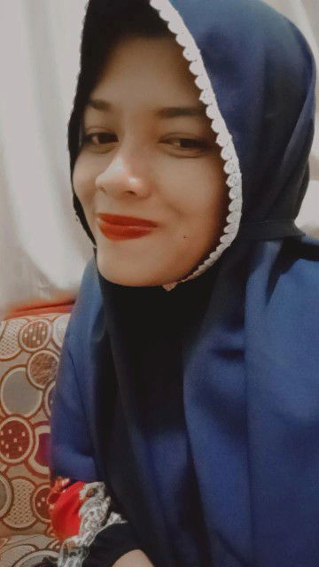 Intan Putri cahyani profile icon