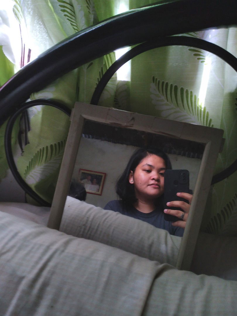 Karen Magnaye profile icon