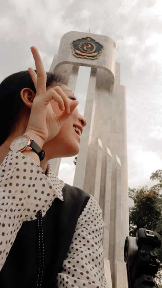 Sari Sari profile icon