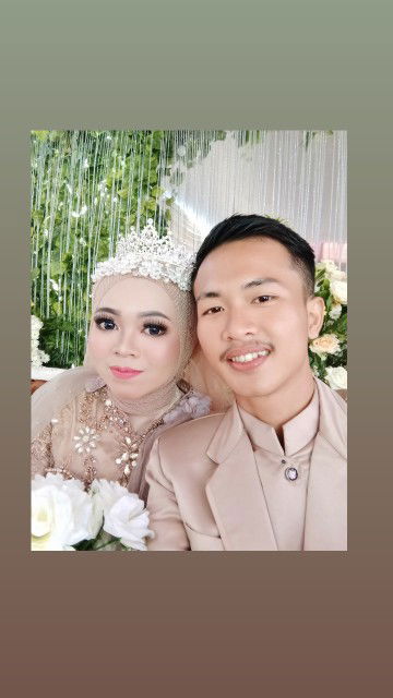 Yuli Julianti profile icon