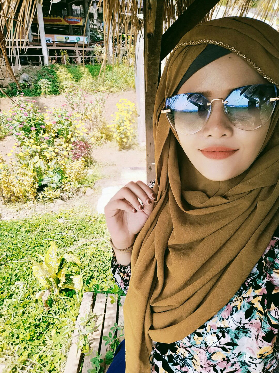 Reny Agustinah profile icon