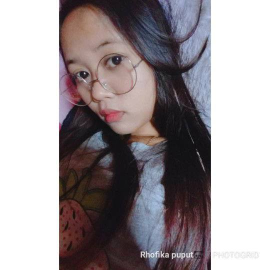 rhofika puput profile icon