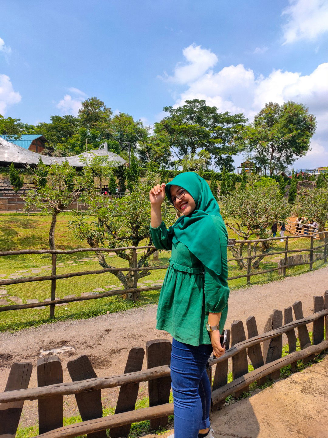 Widya Cahyannisa profile icon