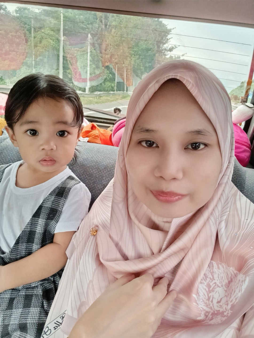 zulika Fairuz profile icon