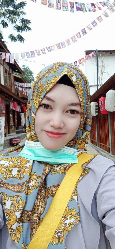 Yusra Tiari profile icon