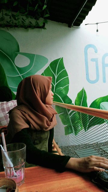 Arina Chikmatul Laily profile icon