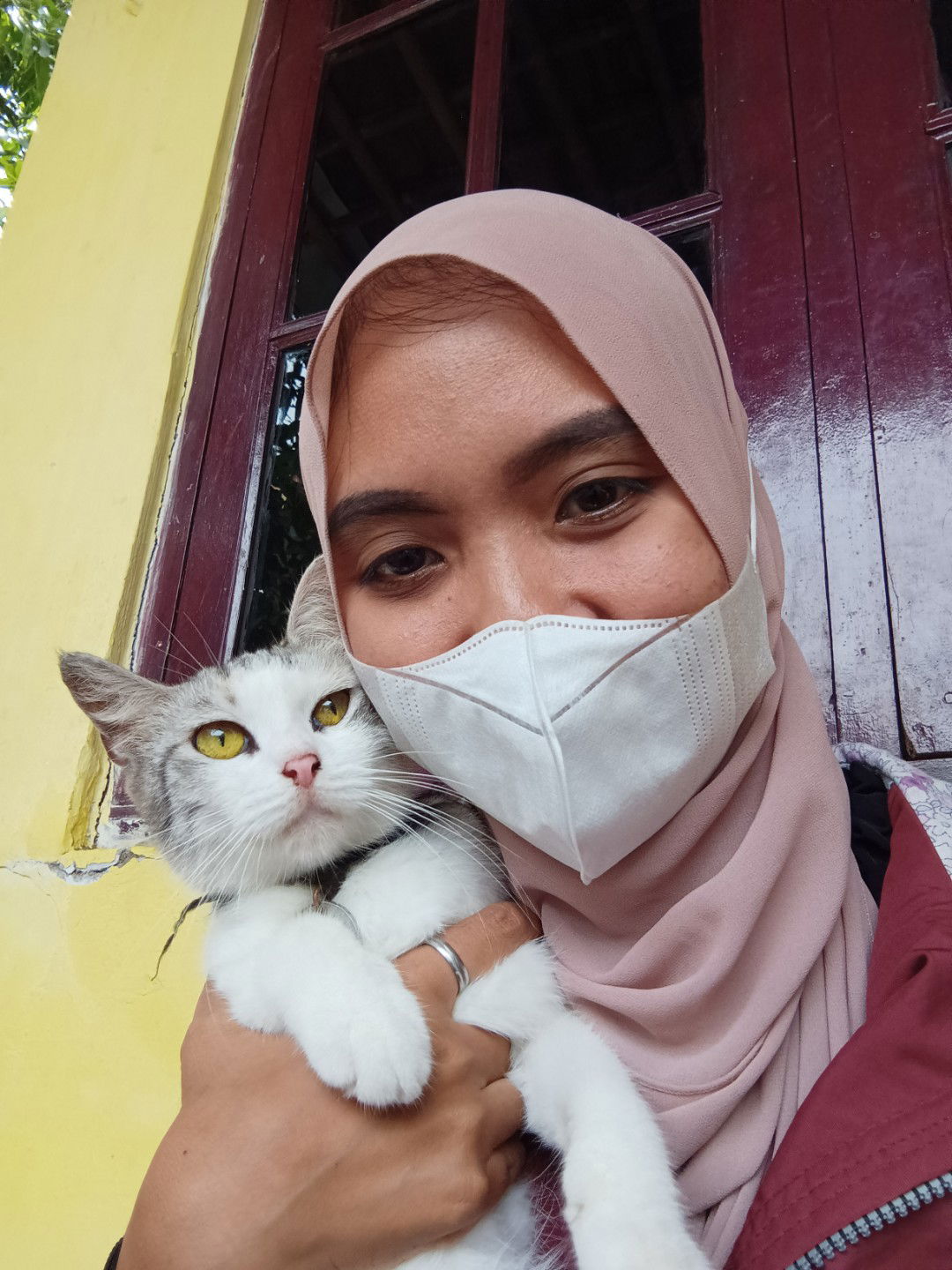 IKA ESTI RAHMAWATI profile icon