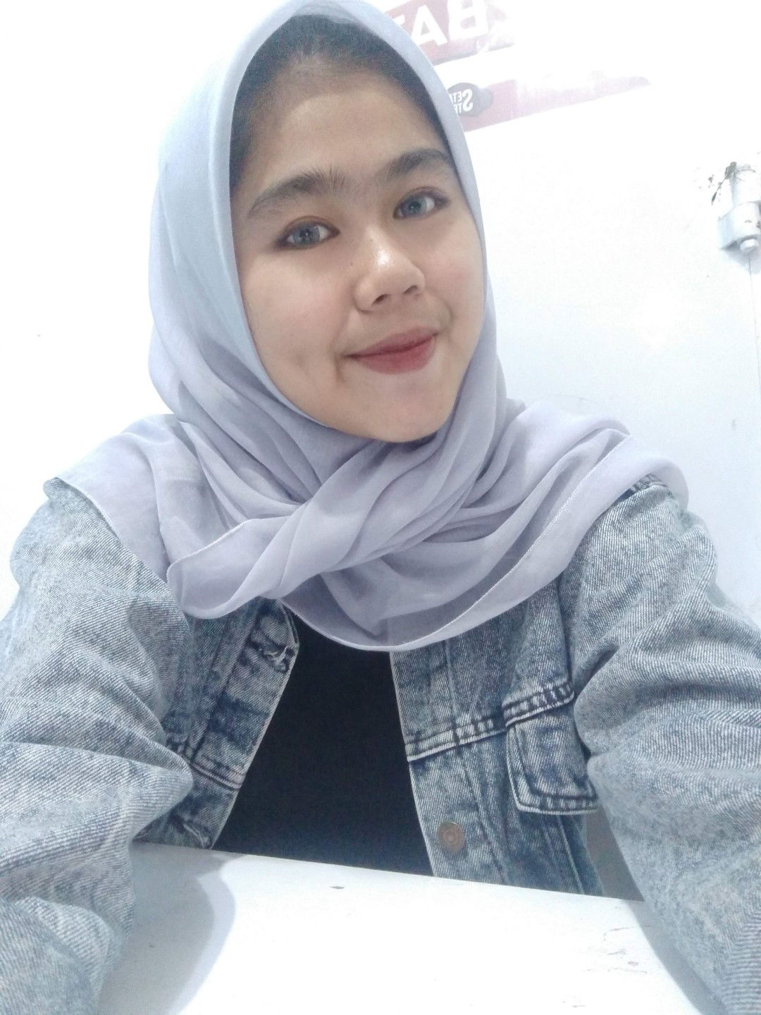 Anisa Hernawati Utami profile icon