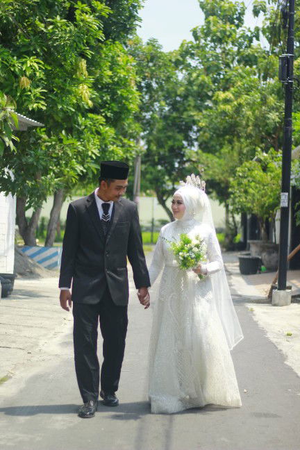 Qarina Khansas profile icon