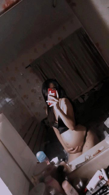 Aem Aemika profile icon