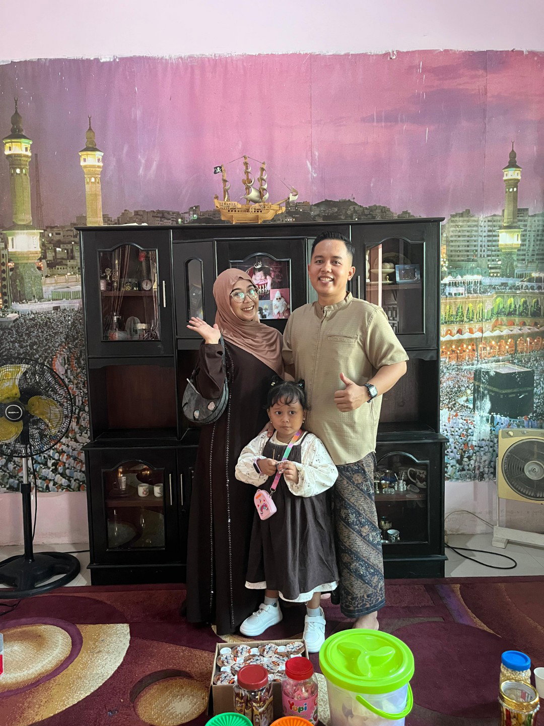 indah wahyuningsih profile icon