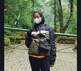 Putri novellia ramadhani profile icon