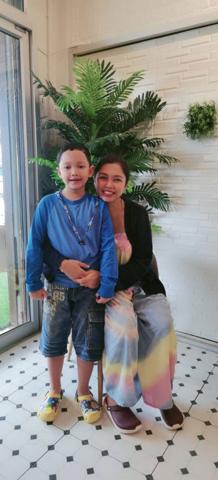 Mrs.Ratchaneerak Boonpiyo (Gift) profile icon