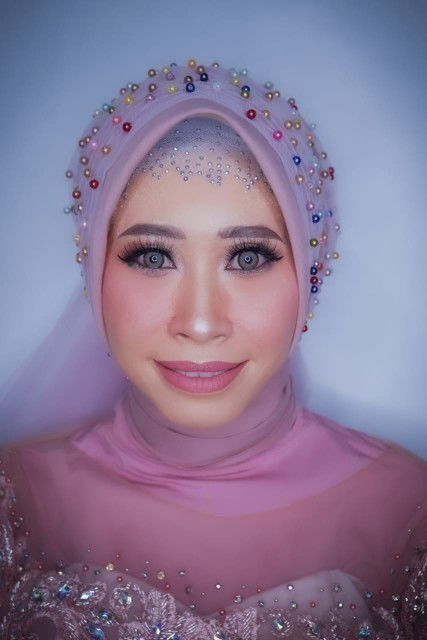 Nur Rohmah profile icon
