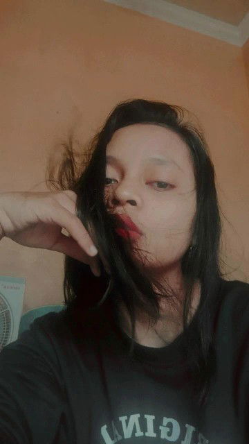 Hikmatul Laeli Choeriyah profile icon