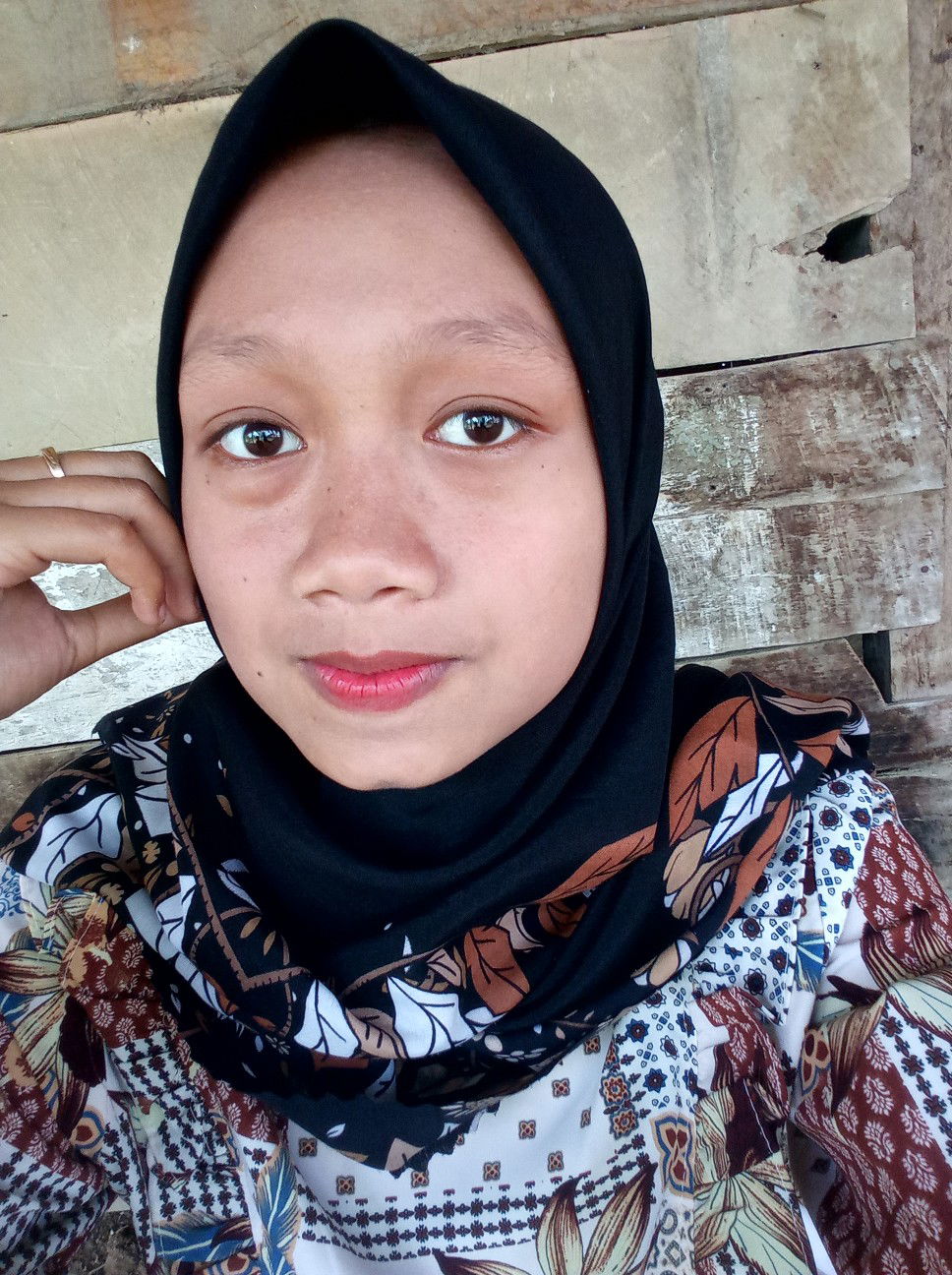 Nia Riyani profile icon