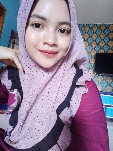 Rieya Vhie profile icon