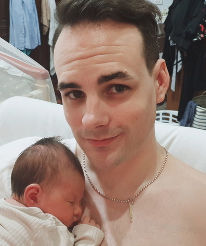 อวดรูปพ่อลูกกันหน่อยจ้า