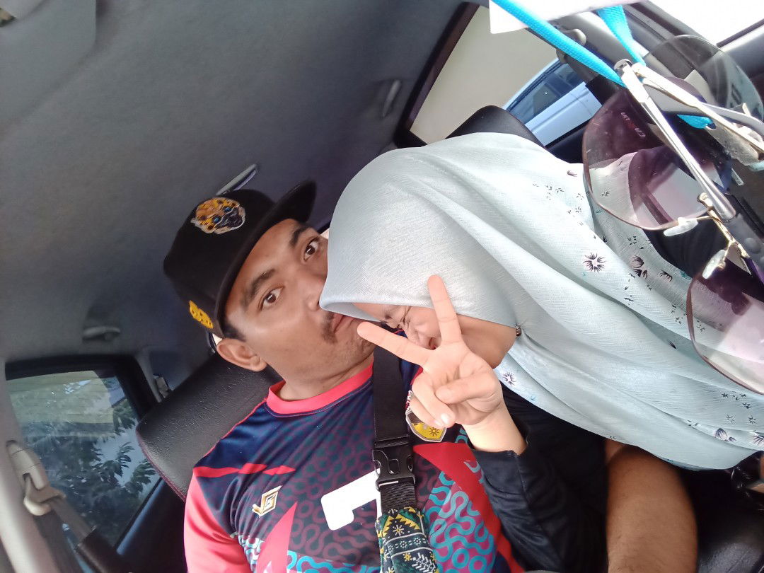 Ayu Mazlan profile icon