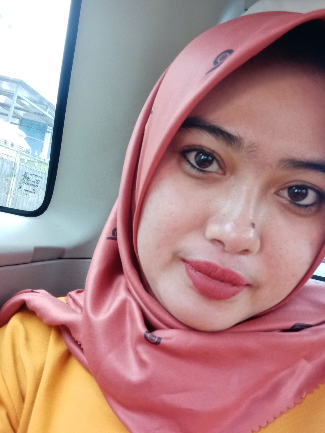 sulastri profile icon