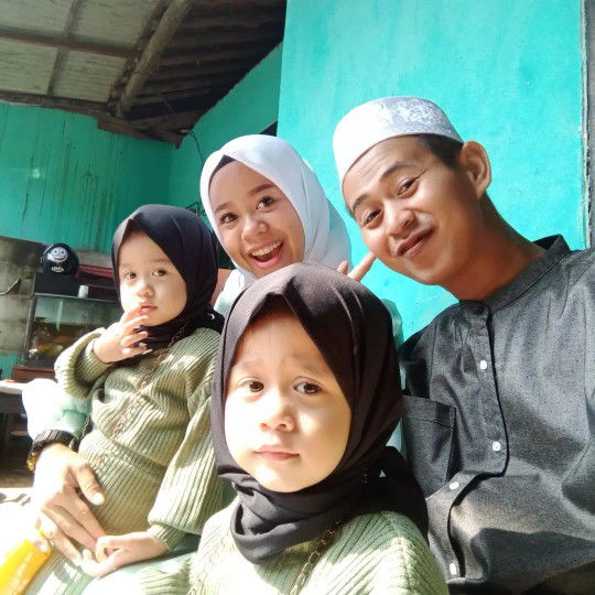 Nur halimah profile icon