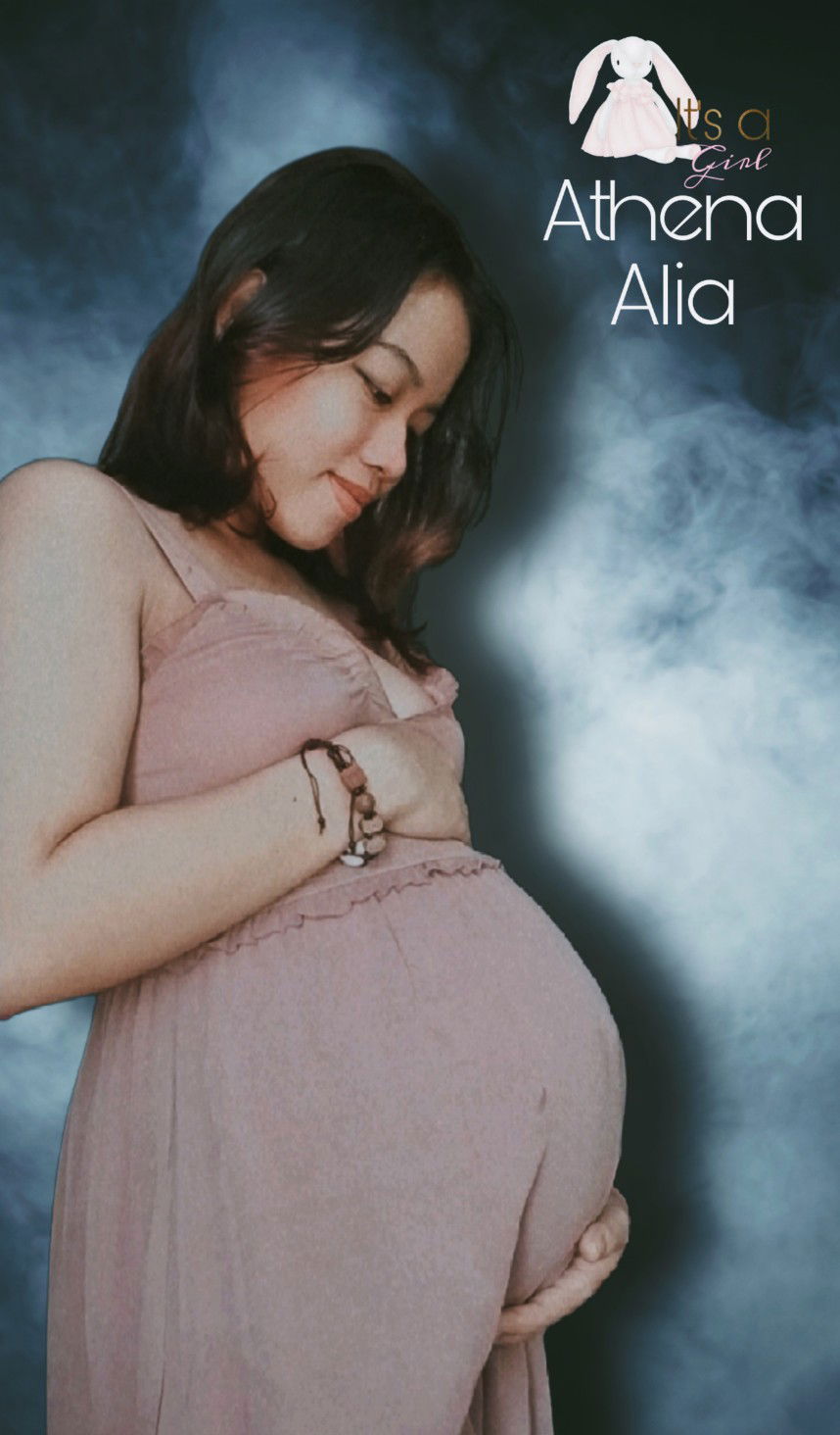 MOMSHIE profile icon