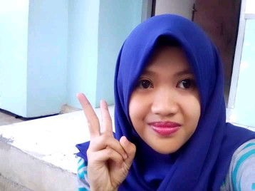 Reni Azahra profile icon