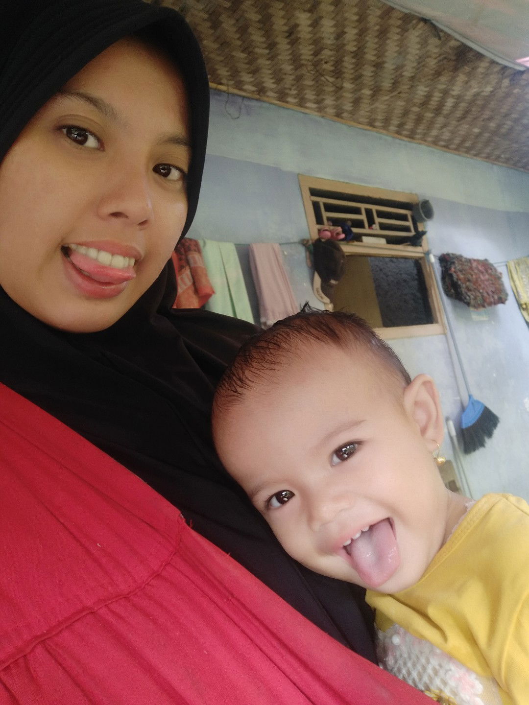 nazma ulya naveeza profile icon