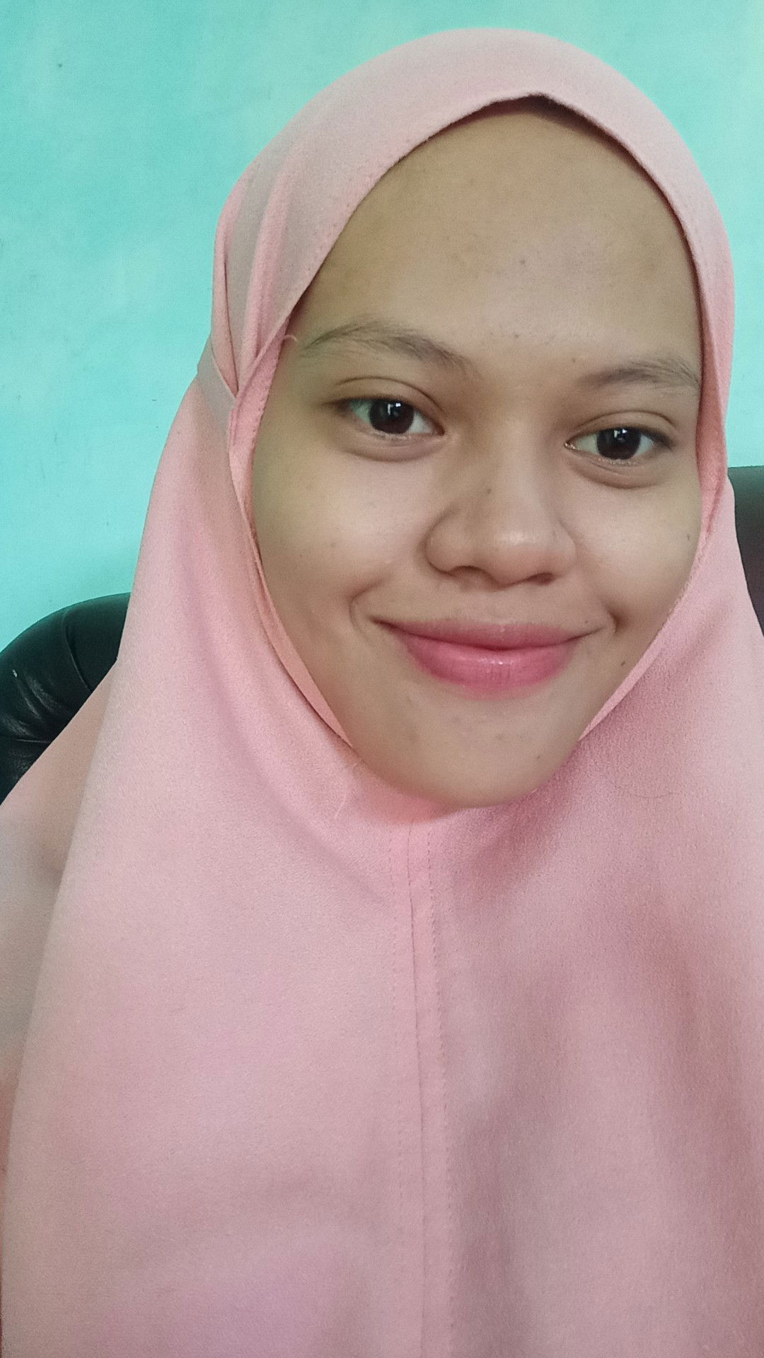 Heni Nurhasanah profile icon