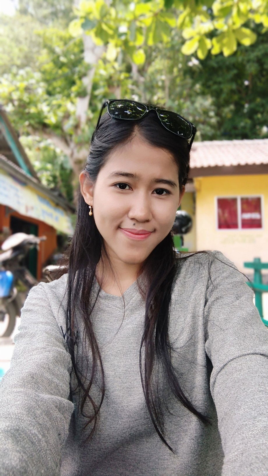 Rina Agustin Tri Larasati profile icon