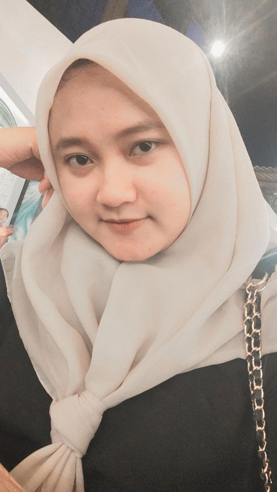 Sri Wahyuni profile icon