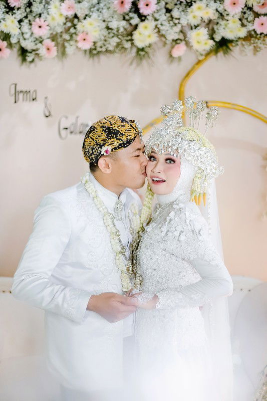 Irma Lestari triana profile icon