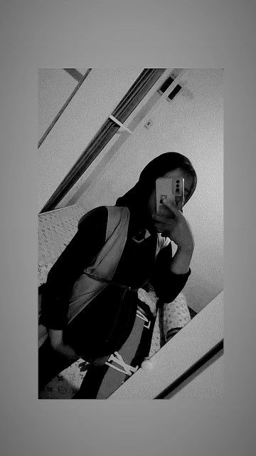 Putri Ayu profile icon