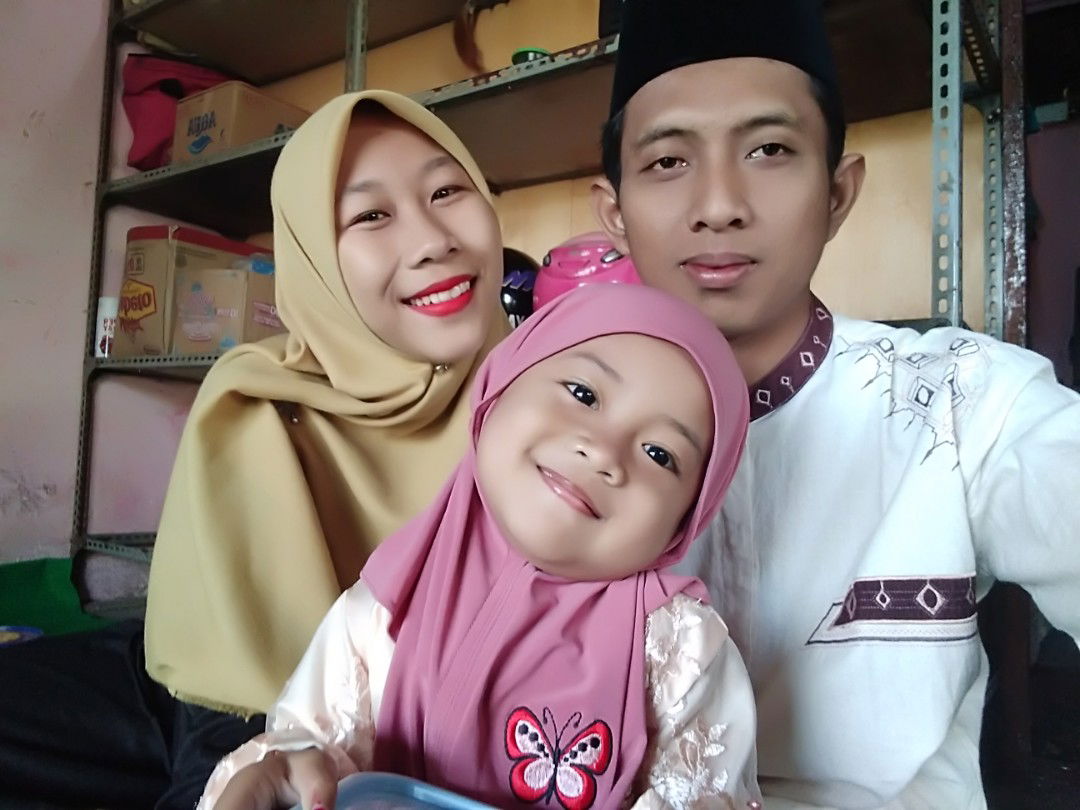 Rifqa nurlailiana hayati profile icon