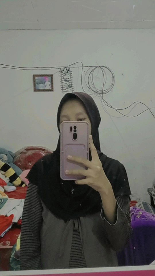 putri widiana soleh profile icon