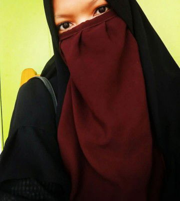 Rahayu Triwdys profile icon