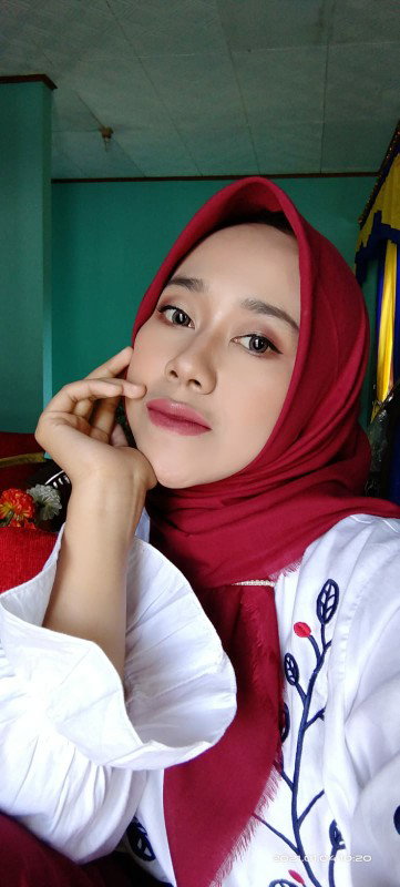 Atik Kartika Dewi profile icon